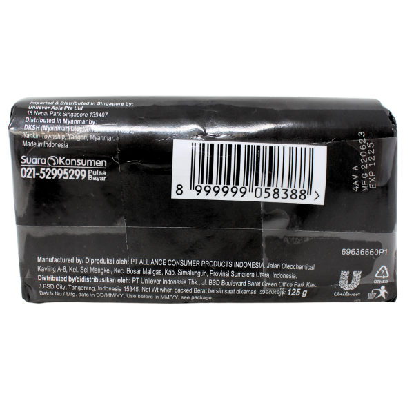 Camay Chic Black Bar Soap 3-Pack: Indulge in Noir Elegance